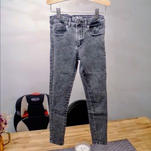 ❤️ 3/$30 Zara Skinny Stretch Jeans in Grey size 8 years